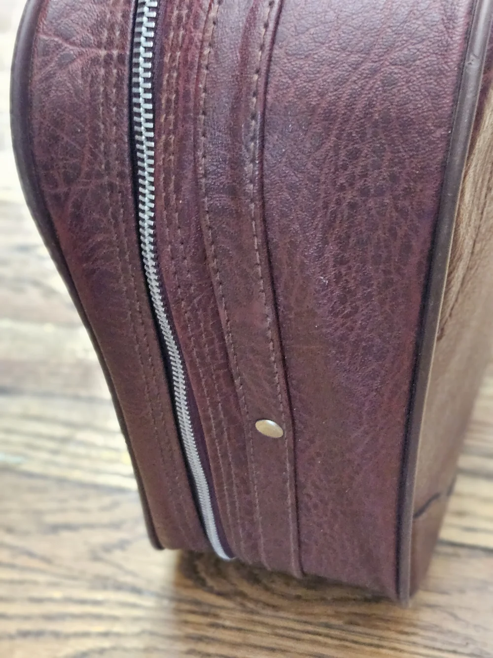 Men's Leather Travel Dopp Kit - Burgundy